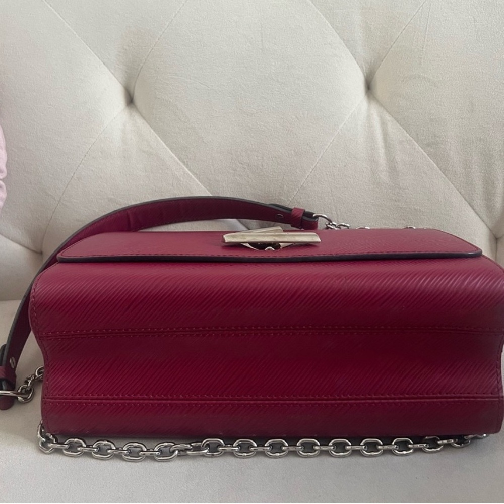 Louis Vuitton Burgundy Chain Epi Twist Bag - Picture 6 of 17